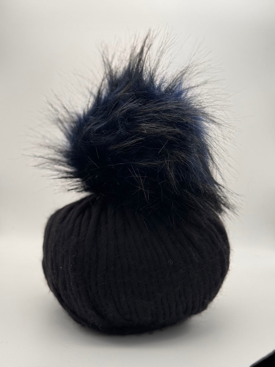 Elizabeth Beanie – Yarn + Pattern Kit